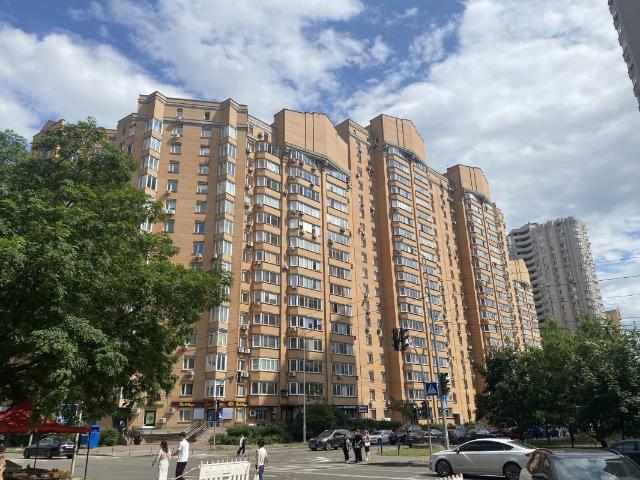 Квартира продажа в 10-й мікрорайон, Київ