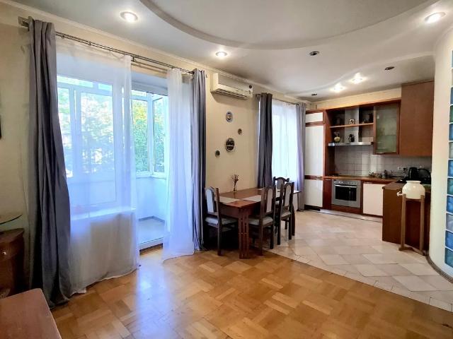 Квартира продажа в Романкове