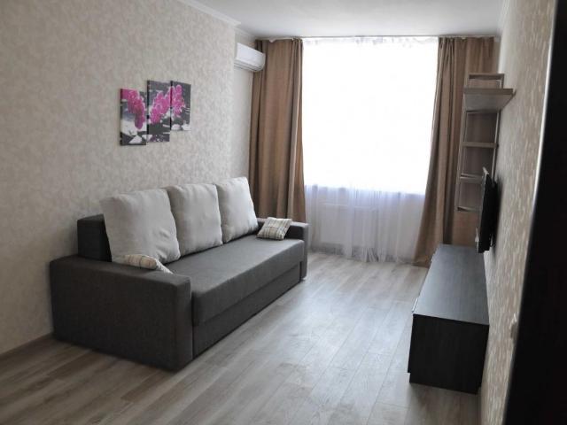 Квартира аренда в Позняки, Романкове