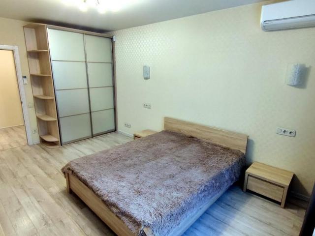 Квартира аренда в Позняки, Романкове