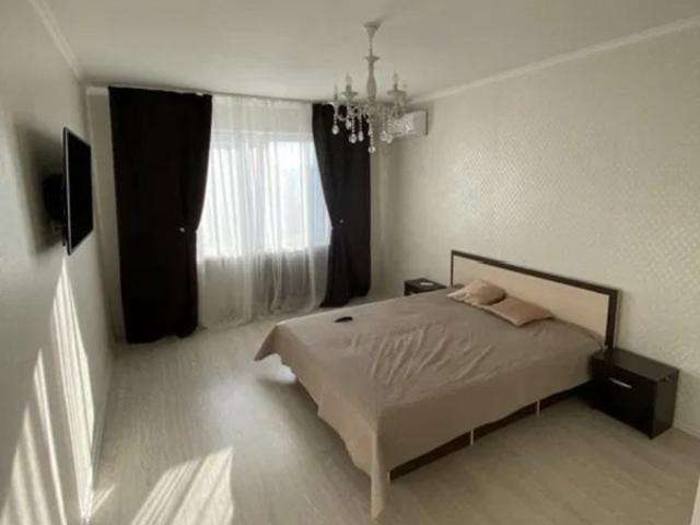 Квартира аренда в Позняки, Романкове