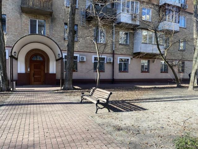 Коммерческая недвижимость продажа в Печерский, Романкове