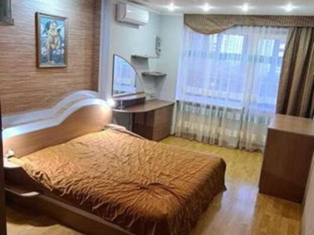 Квартира продажа в Позняки, Романкове