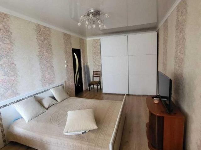 Квартира аренда в Позняки, Романкове