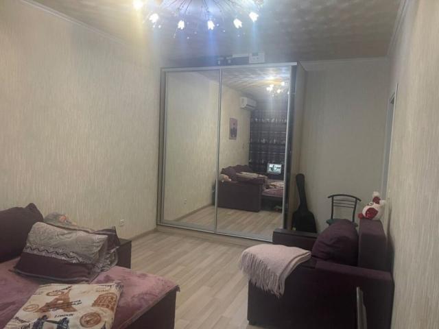 Квартира продажа в Позняки, Романкове