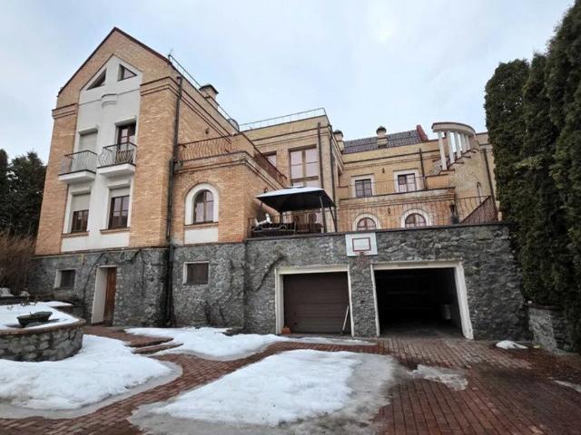 Дом продажа в Славутиче, Винницкой области