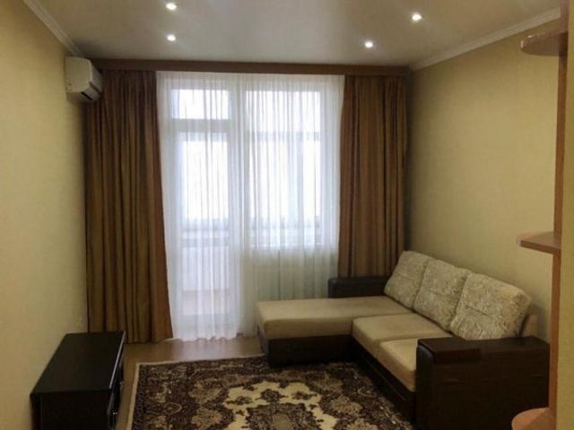 Квартира аренда в Позняки, Романкове