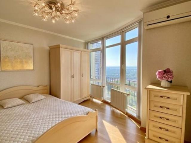 Квартира продажа в Романкове