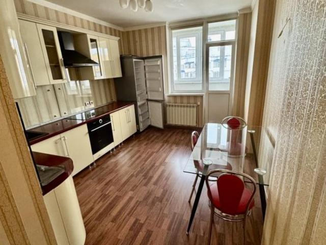 Квартира аренда в Позняки, Романкове