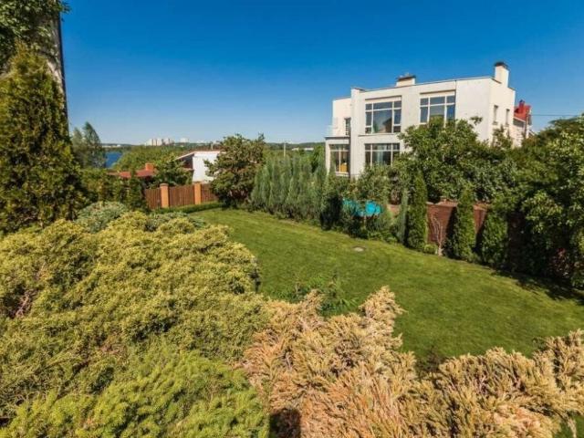 Дом продажа в Славутиче, Винницкой области