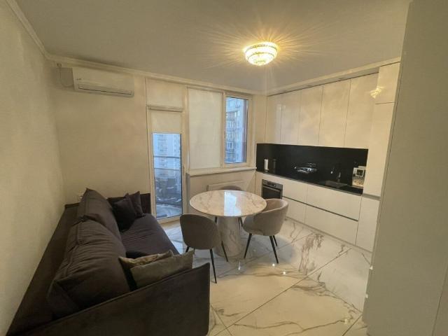 Квартира продажа в Романкове