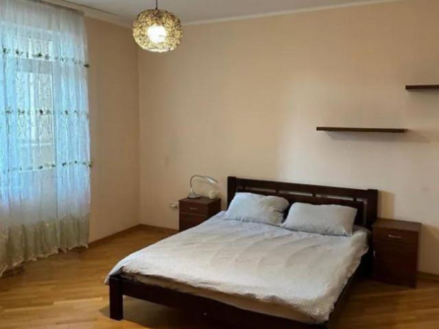 Квартира аренда в Позняки, Романкове