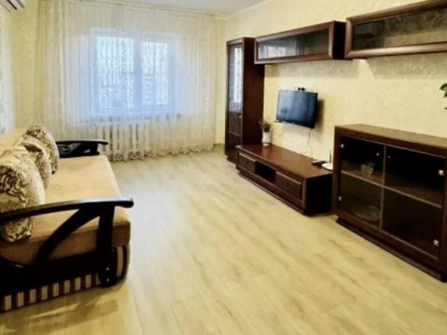 Квартира аренда в Позняки, Романкове
