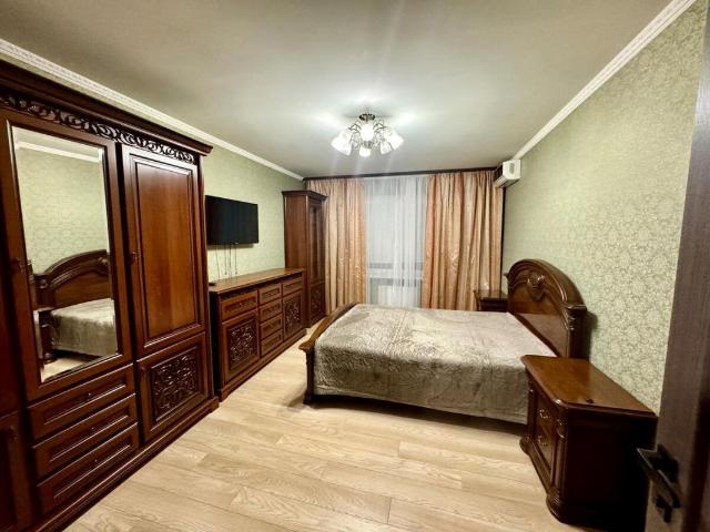 Квартира аренда в Позняки, Романкове