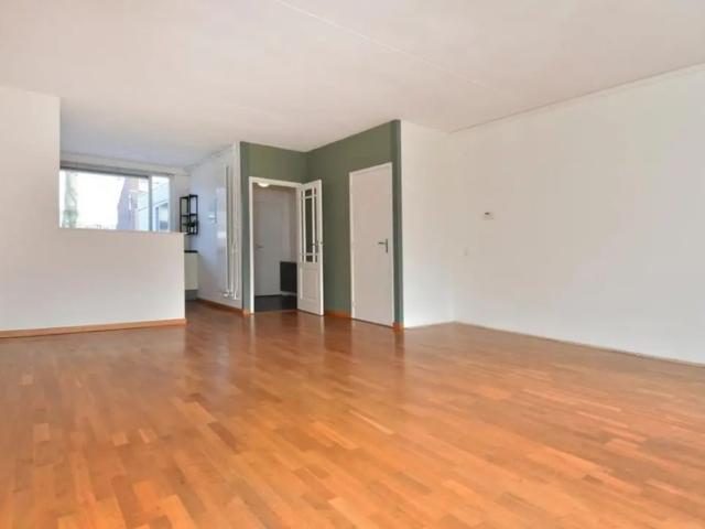 Woning te huur in Zoeterwoude, Zoeterwoude-dorp