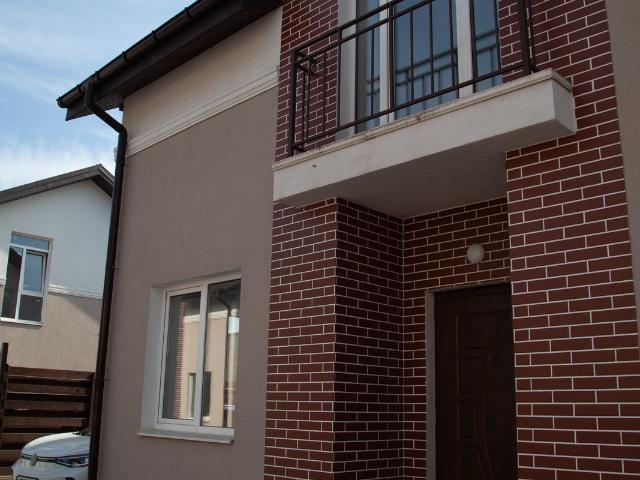 Дом продажа в Гатном, Киевской области