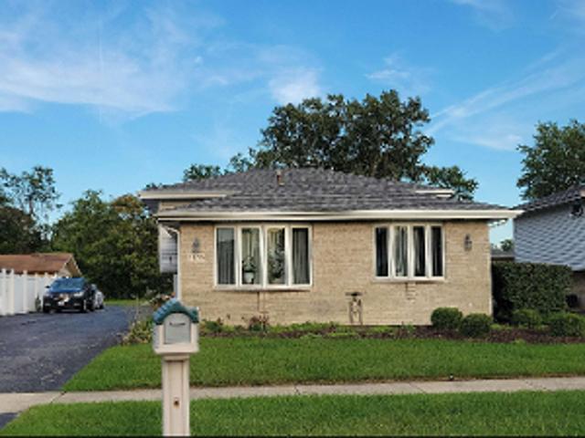 House for sale in Midlothian, Cook County