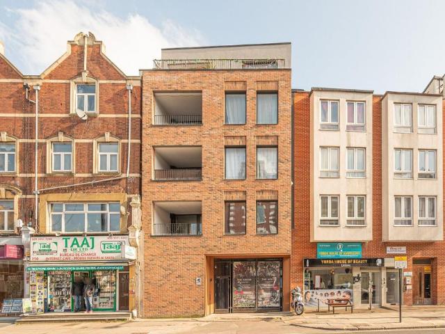 Apartment for rent in Kilburn, Greater London