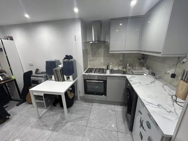 Studio for rent in Kilburn, Greater London