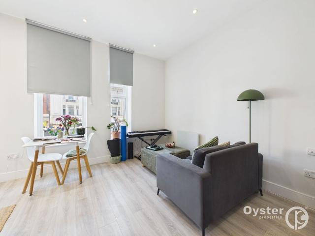 Studio for rent in Kilburn, Greater London