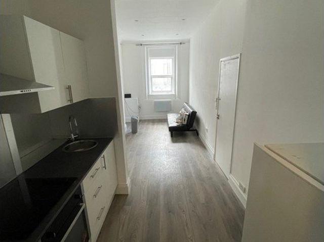 Studio for rent in Kilburn, Greater London