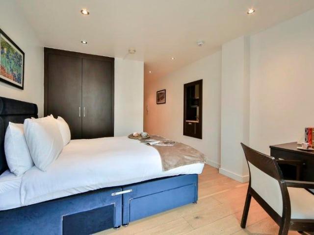 Studio for rent in Kilburn, Greater London