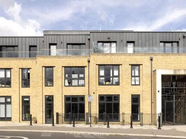 House for sale in City of London, Greater London