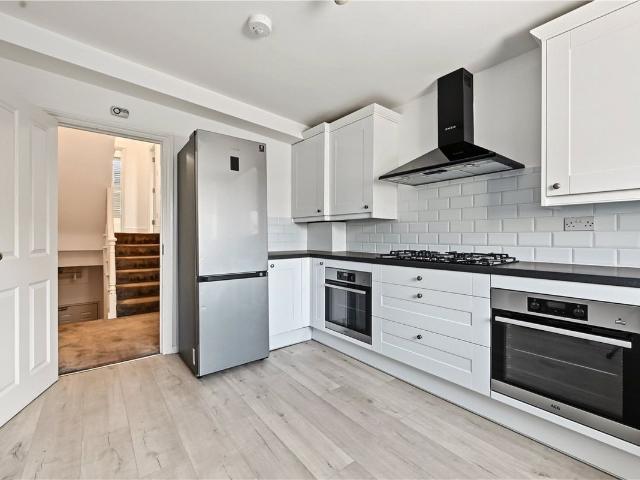 Apartment for rent in Kensal Town, Greater London