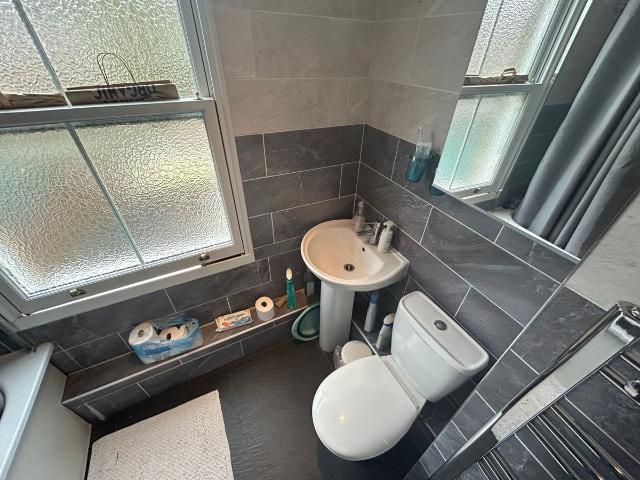 Room for rent in Kensal Town, Greater London