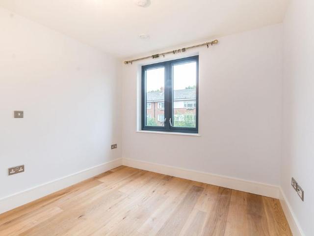 Apartment for rent in Kensal Town, Greater London