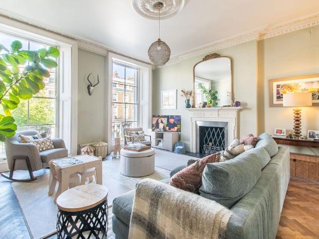 Apartment for rent in Kensal Town, Bayswater