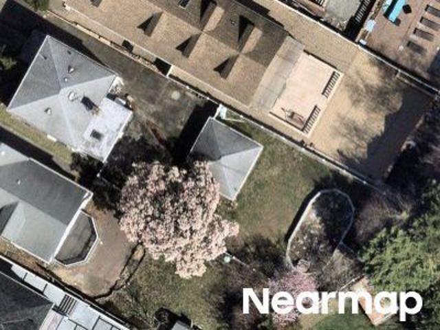 House for sale in Queens, Arverne