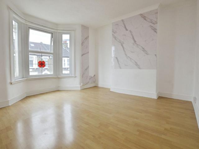 House for rent in Canning Town, Greater London