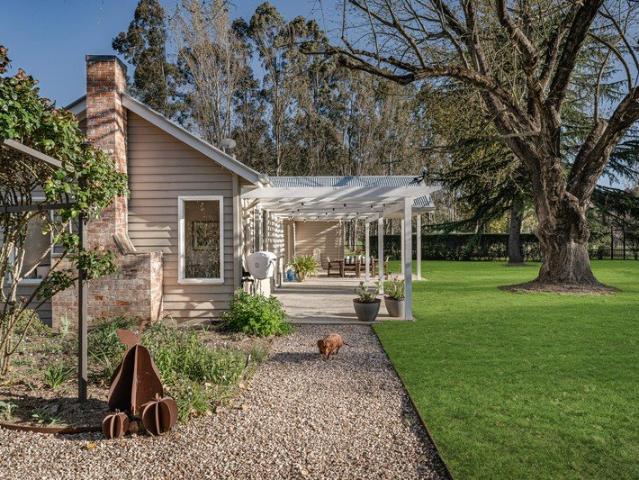 Cottage for sale in Holbrook, New South Wales