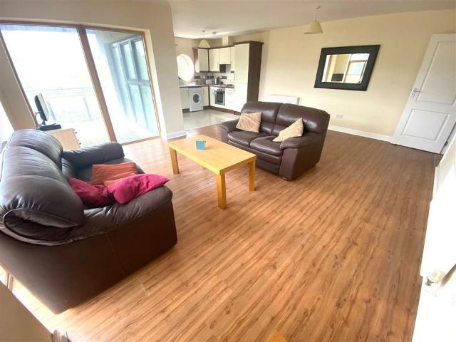 Apartment to rent in Bluebell, North Tipperary