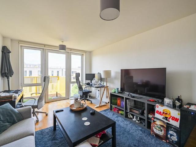 Apartment for rent in Ocean Estate, Stepney