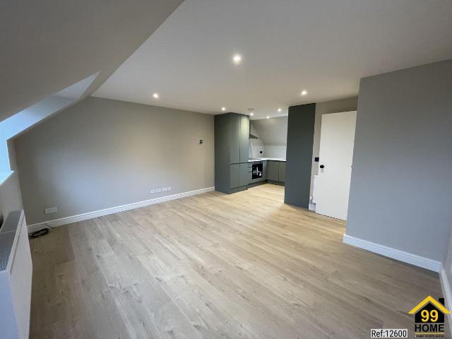 Apartment for rent in Fole, Surrey