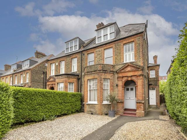 Apartment for rent in Streatham Hill, Greater London