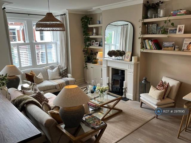 House for rent in Clapham, Greater London