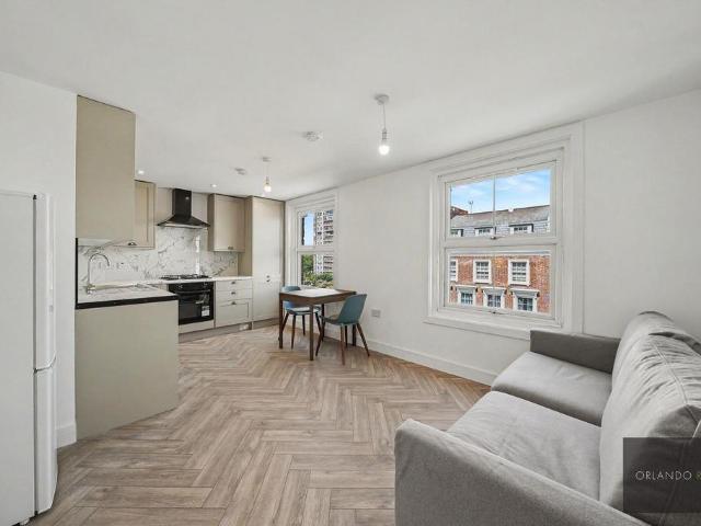 House for rent in Clapham, Greater London