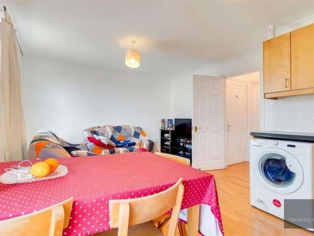 Apartment for rent in London Borough of Lambeth, Greater London
