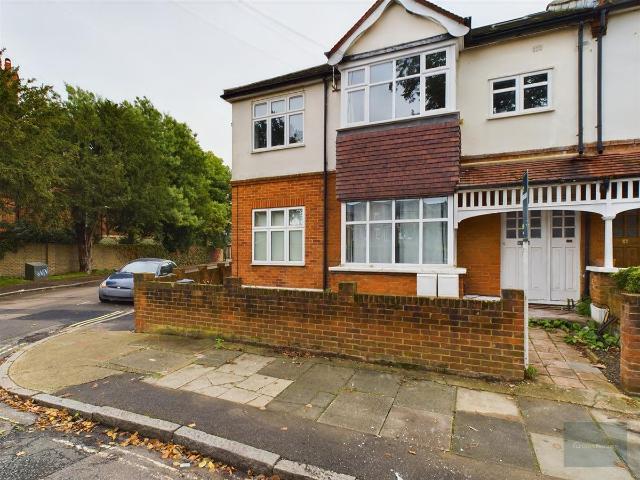 Studio for rent in St Margarets, Greater London