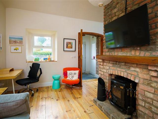 Detached House for sale in Ardee, North Tipperary