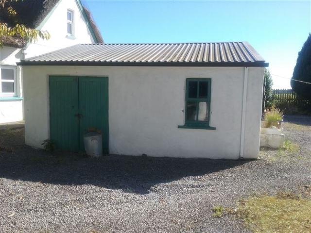 Detached House for sale in Tuam, Connacht