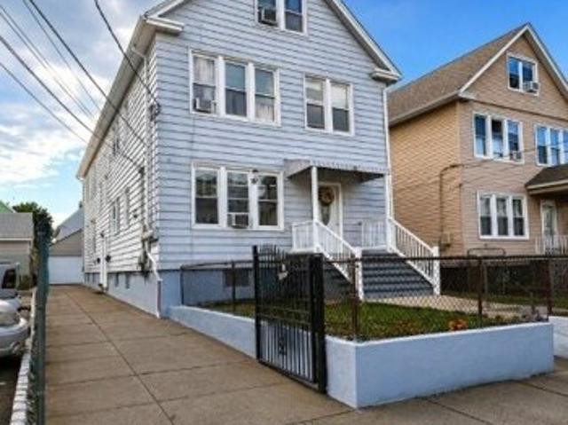 House for sale in Cross, Elizabeth