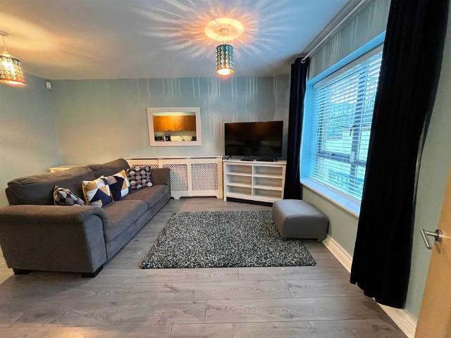 Apartment to rent in Kiltipper, Tallaght
