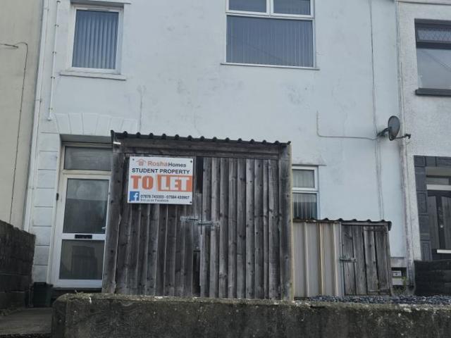 Room for rent in Nangreaves, Wales