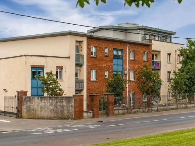 Apartment to rent in Bluebell, North Tipperary