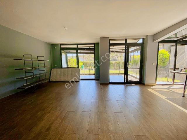 Sariyer, İstanbul içerisinde kiralık mülk