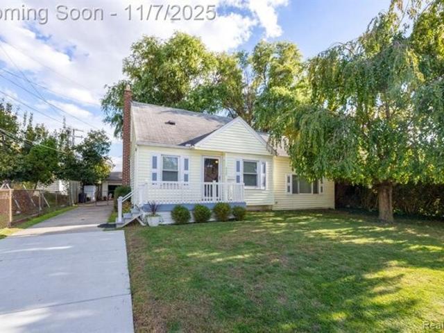 House for sale in Allen Park, Michigan